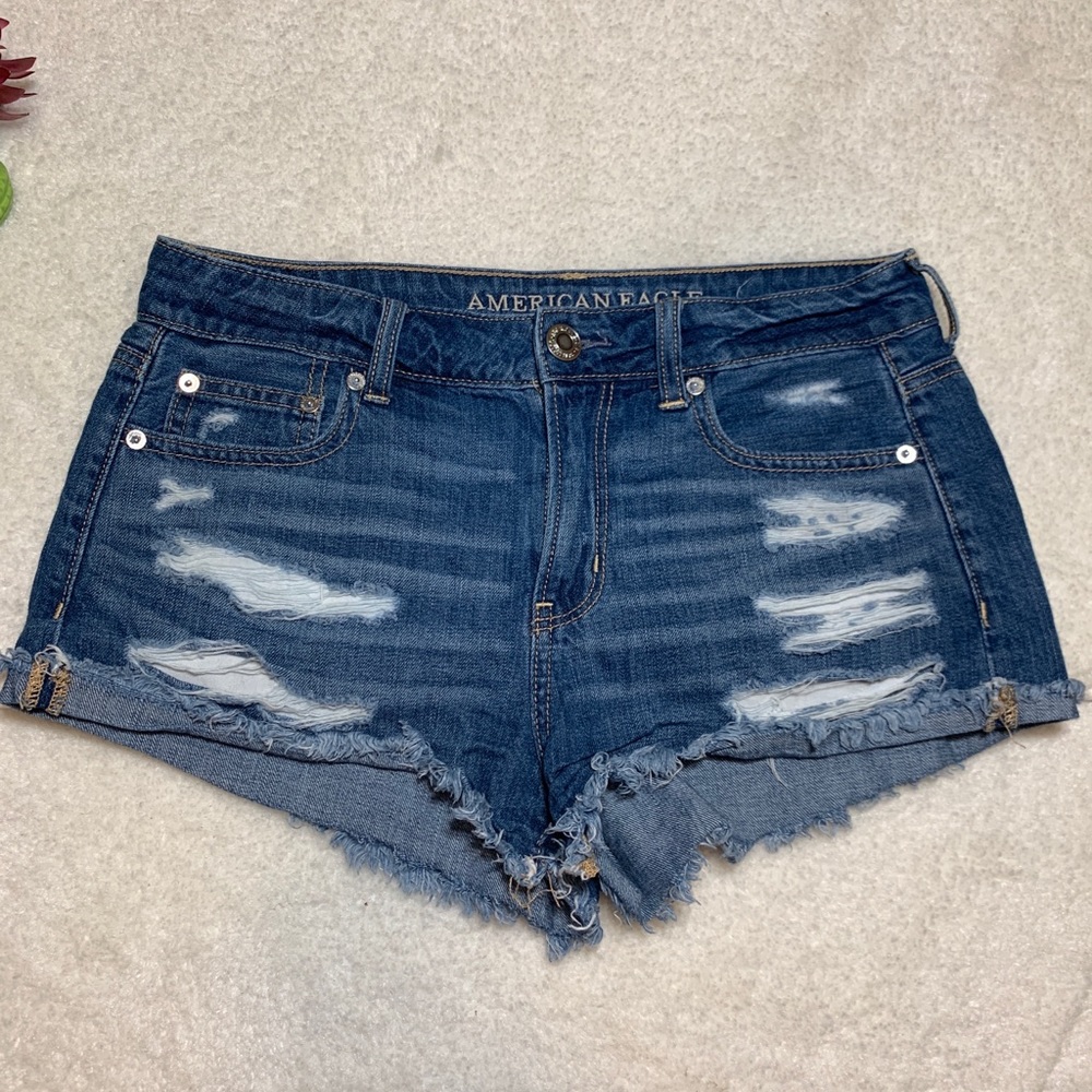 AE American Eagle Tomgirl Shortie Denim women jean Shorts size 4